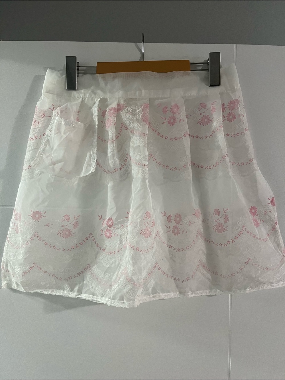 Vintage Sheer Apron With Pink Flower Detailing